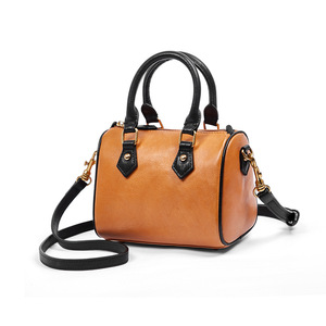 Handmade Vegetable Tanned Leather Boston <b>Bag</b> Women's Crossbody Large Capacity Zipper Closure Everyday Use Spring 2025 - Product Image 5