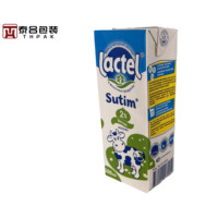 Emballage aseptique de boisson de jus de lait 125mL-1000mL Boîtes rigides en briques protégées contre les UV Matériaux recyclés Logo personnalisé 8 couleurs