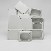Boîtier de distribution extérieur en plastique ABS IP67 étanche à la poussière pour l'installation de circuits d'éclairage de jardin