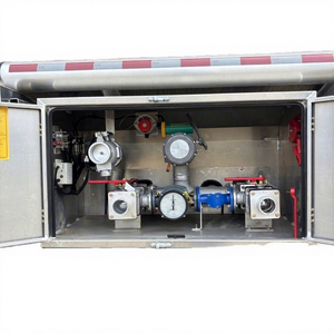 Camion-citerne à huile en aluminium Foton 30000L 8x4, camion de livraison de carburant, camion de transport de diesel et d'essence - Product Image 5