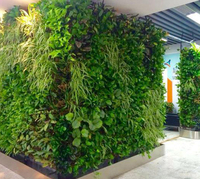 Panneau mural en plastique vert personnalisé, feuilles d'herbe, fausse verdure, plante artificielle suspendue, décoration de plafond pour hall d'hôtel, toit