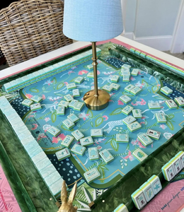 Ensemble de Mahjong Américain Professionnel 4 Couches avec Tapis Vert Mousse Nacrée – Collection Boutique de Luxe Coastal - Product Image 6
