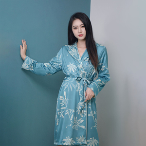GuiXiu Offre Spéciale Femme Flanelle Soie Robe Adolescente Vêtements de Nuit Hiver Automne Femme Vêtements de Nuit Loisirs Hiver <span class=keywords><strong>Peignoir</strong></span> - Product Image 1