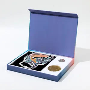Customization Logo Factory Wholesale Luxury Paper Rigid Cardboard Packaging Magnetic Closure Gift Carton Box