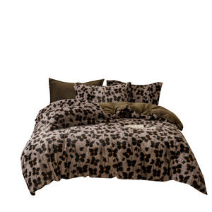 तेंदुए प्रिंट खरगोश फर कपड़े 100% पॉलिएस्टर पर्यावरण के अनुकूल एंटी-पिलिंग 3-टुकड़ा बिस्तर के लिए - Product Image 4