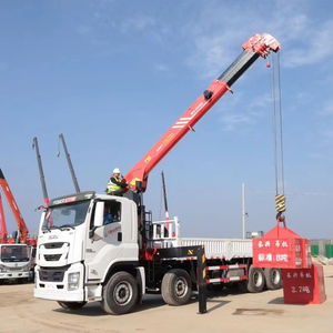 Camion grue Isuzu 8x4 de grande capacité 12T/14T/16T, grue hydraulique montée sur camion Sany - Product Image 1