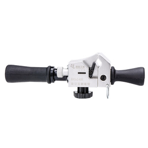 Pelacables Bxq Z 40b de Aleación de Grado Industrial con Cuchilla Incluida, Versión Plateada, Mandíbula Plana, Textura Lisa, Medidas Imperiales - Product Image 1