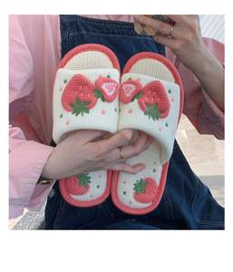 XIXITIAO rahat rahat çilek desen düz kadın slaytlar sevimli kadınlar kırmızı + beyaz pamuk keten ev terlikleri meyve ile - Product Image 6