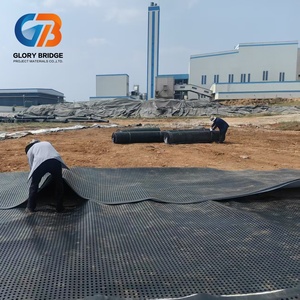 Planche <span class=keywords><strong>de</strong></span> drainage hautement résistante aux perforations et à <span class=keywords><strong>la</strong></span> corrosion, adaptée au renforcement du drainage des talus routiers. - Product Image 1