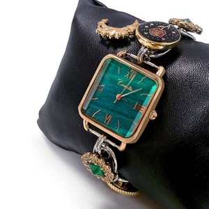 Reloj de Pulsera de Oro Vintage Hecho a Mano, Accesorio de Moda Retro Personalizado, Joyería para Mujer, Reloj de Pulsera Miyota 3BAR Resistente al Agua - Product Image 3