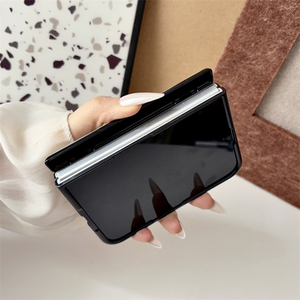 Funda Protectora de Cuero con Soporte Magnético Giratorio Estilo Ejecutivo para iPhone Duo Apple 18 Fold, Resistente a Impactos - Product Image 5