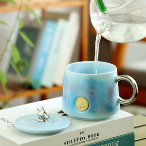 Tasse en céramique avec couvercle, motif étoile, poignée en queue de poisson électroplaquée, tasse en porcelaine pour cadeau féminin, occasion spéciale - Product Image 3