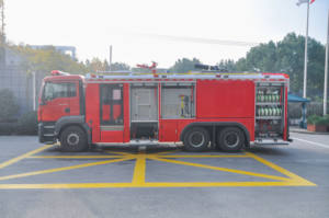 <span class=keywords><strong>Camion</strong></span> de pompiers à double agent sec (poudre) / eau - Product Image 2