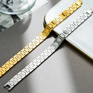 สร้อยข้อมือแฟชั่นแบบยูนิเซ็กซ์ สร้อยข้อมือสแตนเลสแบบไม่ก่อให้เกิดอาการแพ้ สร้อยข้อมือทันสมัยปรับแต่งได้สำหรับขายส่ง - Product Image 1