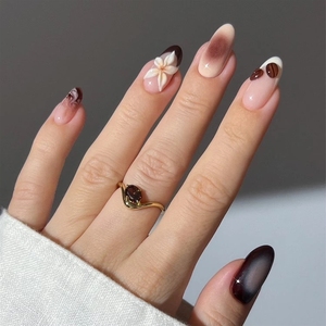 Vente en gros de <span class=keywords><strong>faux</strong></span> <span class=keywords><strong>ongles</strong></span> 3D à presser, de haute qualité, style French Manucure, en acrylique - Product Image 3