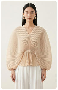 Blusa Holgada y Elegante para Mujer, con Rayas, Cuello en V, Cintura Ajustable con Cordón, Estilo Coreano, Venta al Por Mayor en Línea, Marca PY Clothes - Product Image 3