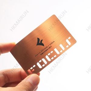 Cartes de crédit métalliques gravées et découpées professionnelles 86x54mm - Product Image 3