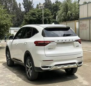 <span class=keywords><strong>Voiture</strong></span> d'occasion 2020 Haval F7 1.5T Transmission automatique avec seulement 40 000+ km de conduite sécurisée, intérieur bien équipé, propre et bien entretenu - Product Image 4