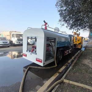 <span class=keywords><strong>Camion</strong></span>-citerne d'irrigation et d'incendie Dongfeng 4x2 7m³ léger, <span class=keywords><strong>camion</strong></span> <span class=keywords><strong>de</strong></span> distribution d'eau mobile, citerne à eau à vendre - Product Image 6