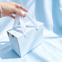 Boîte cadeau en papier rigide avec logo personnalisé imprimé, avec poignée en ruban, emballage cadeau de luxe pour les fêtes d'anniversaire, de mariage, les cadeaux pour invités