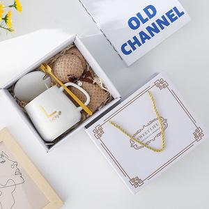 2025 speciale souvenir <span class=keywords><strong>di</strong></span> <span class=keywords><strong>nozze</strong></span> Set regalo promozionale tazza e orso carino per gli ospiti fidanzate regalo per festa <span class=keywords><strong>di</strong></span> compleanno - Product Image 3