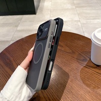 Casing Ponsel Magnetik Transparan Bisnis Matte untuk Iphone 14 15 16 Pro Max dengan Pengisian Daya Nirkabel Pelindung Anti Benturan