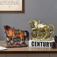 Figurine d'art nordique moderne en résine époxy sculptée sur mesure, ornement poney de luxe, décoration de maison pour les fêtes, objet de collection