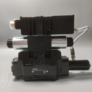 D31FCE01DC4NB70 Distributeur hydraulique proportionnel 350 bars pour machine de moulage par injection Original - Product Image 2