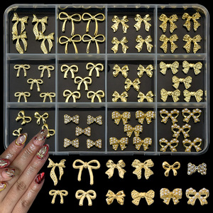 12 Rejillas de Adornos Metálicos 3D para Uñas, Lujosas Mariposas y Lazos Dorados, No Tóxicos, con Parte Trasera Plana, para Decoración de Uñas en Salones de Manicura - Product Image 1