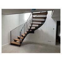 Escaliers Courbes en Promotion avec Rampe en Verre Trempé – Style Minimaliste pour Bâtiments Résidentiels