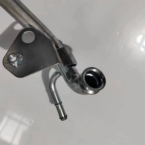 Pieza del sistema de refrigeración de tubería de agua de hierro Z]20-15-280B para el ensamblaje del motor de automóviles SUZUKI CHANGAN - Product Image 3