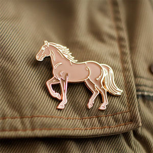 Épingle de revers de cheval Bronco en métal émaillé souple personnalisé de conception libre du fabricant décoration de vêtements - Product Image 3