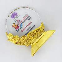 MH-NJ0262 de récompense du trophée de cristal d'événement de roses de résine de bronze d'argent d'or