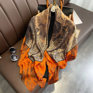 Écharpe en soie imprimée sur mesure, 90 cm carré, motif rayé, châle élégant d'été, foulard de mode printanière pour femme - Product Image 1