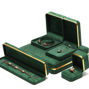 <span class=keywords><strong>Boîte</strong></span> <span class=keywords><strong>à</strong></span> bijoux en velours solide, emballage personnalisé, <span class=keywords><strong>boîte</strong></span> <span class=keywords><strong>à</strong></span> bijoux <span class=keywords><strong>personnalisée</strong></span>, <span class=keywords><strong>boîte</strong></span> <span class=keywords><strong>à</strong></span> bagues de mariage avec logo - Product Image 2