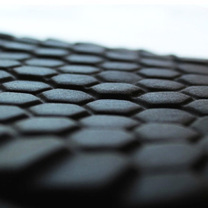 Protector de Codo Extendido para Baloncesto, Diseño de Panal de Abeja Anticolisión, Soporte Deportivo para Brazo, Tallas M, L, XL, Color Negro - Product Image 4