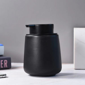 Distributeur de savon en mousse céramique noir mat deux pièces 300 ml pour hôtels, salle de bain avec gobelet de gargarisme et double flacon de lavage des mains - Product Image 2