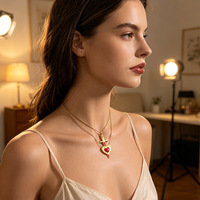 Collier vintage en acier inoxydable en forme de cœur avec pendentif flèche d'amour, gravure disponible, chaîne à maillons pour couples