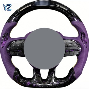 Volante Deportivo <span class=keywords><strong>de</strong></span> <span class=keywords><strong>Fibra</strong></span> <span class=keywords><strong>de</strong></span> <span class=keywords><strong>Carbono</strong></span> YZ American Muscle con Calefacción y Pantalla LED para Dodge Ram Charger Srt Challenger Hellcat 2015-2024 - Product Image 4