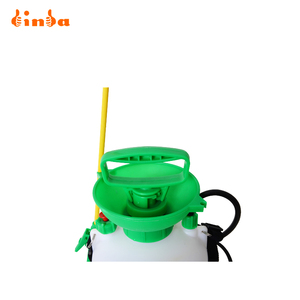 Pulvérisateur à air comprimé portable en plastique PE de <span class=keywords><strong>5</strong></span> <span class=keywords><strong>L</strong></span> avec tuyau de 1,12 m pour <span class=keywords><strong>l</strong></span>'utilisation de pesticides dans le <span class=keywords><strong>jardin</strong></span> et la maison, directement de <span class=keywords><strong>l</strong></span>'usine - Product Image 4