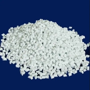 Fabricant vietnamien de masterbatch de remplissage PP, remplissage plastique de qualité supérieure pour applications de tissage de raphia et d'emballage - Product Image 2