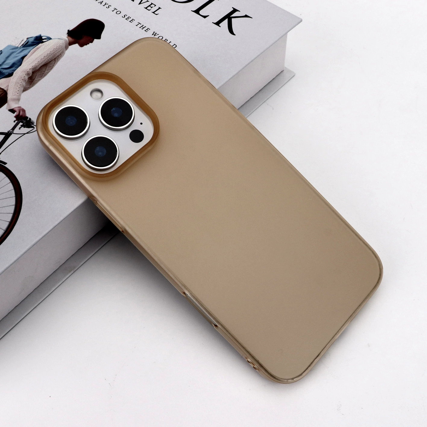 สีน้ำตาล