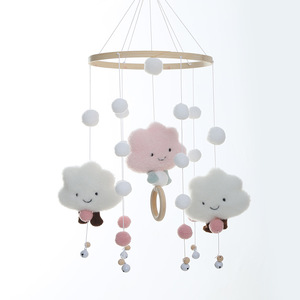 Mignon bébé berceau doux en peluche sensorielle pendentif jouets de dentition lit cloche réglable pépinière décor infantile lit enfants <span class=keywords><strong>bois</strong></span> suspendus jouets pour bébé - Product Image 3