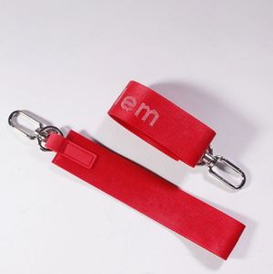Porte-clés personnalisé en nylon tressé avec logo brodé sur tissu sportif de haute qualité et mousqueton, sangle courte pour poignet - Product Image 4
