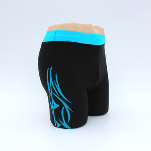 Maillot de bain pour hommes, grande taille, séchage rapide, short à cinq points pour la natation et les sports nautiques, noir avec motif jaune, rouge et bleu - Product Image 3