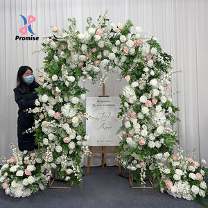 Arrangement floral réaliste en soie artificielle, roses blanches, souffle de bébé, feuillage vert, longue durée, pour fond de mariage - Product Image 1