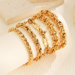 Pulsera de cadena hecha a mano tejida de acero inoxidable para mujer, joyería de estilo INS de nicho simple dorado - Product Image 1