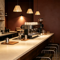 Meubles de café sur mesure, comptoirs, vitrines et design d'intérieur pour les fabricants.