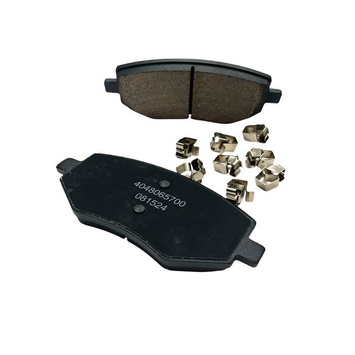 葡萄 Top Quality Auto Disc Parts Ceramic Front Brake Pads for