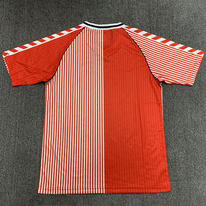 Tenue de football pour hommes, uniforme de football, kit personnalisé, vêtements de football, sublimation, maillot de football de club, maillot rétro de l'équipe nationale - Product Image 2